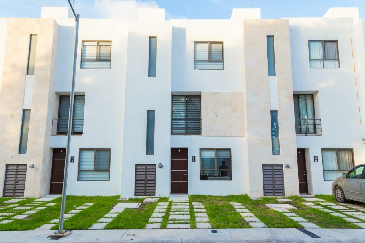 Villa Ana Lucia. Playa del Carmen Bagian luar foto