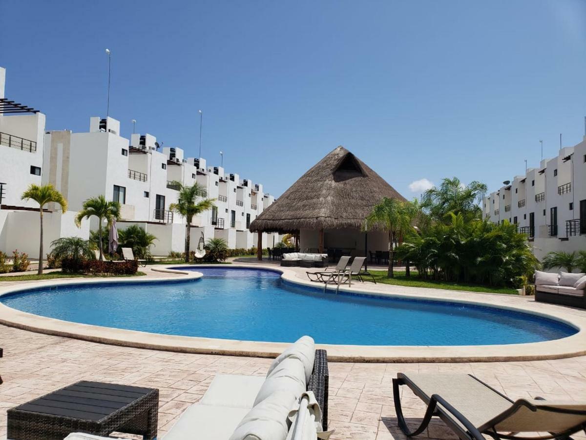 Villa Ana Lucia. Playa del Carmen Bagian luar foto